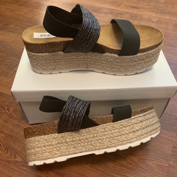 Black Steve Madden Circa 1 Wedge - Picture 4 of 5